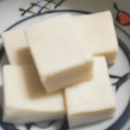 高野豆腐ヘルシーで保存が効くので常備している品で濁りを取り除くのがコツなんですね。その一手間が大きいを実感しました。